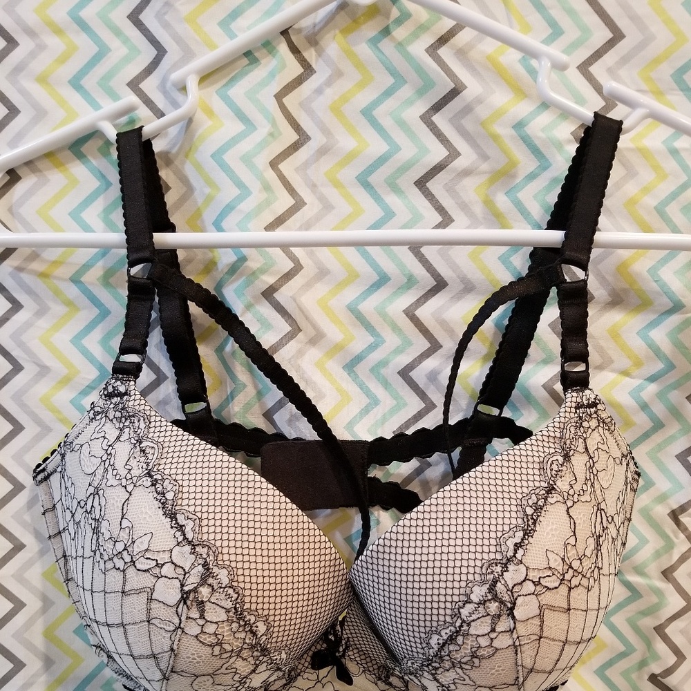 Push-up bra